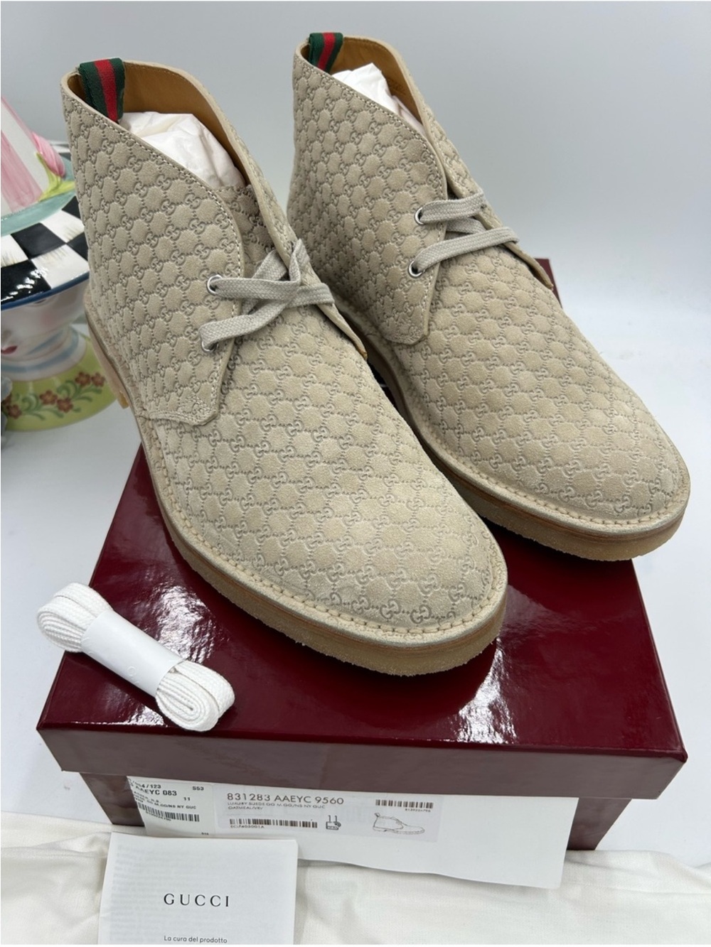 Men’s Gucci suede GG embossed desert boots in oatmeal size 11 made in Italy